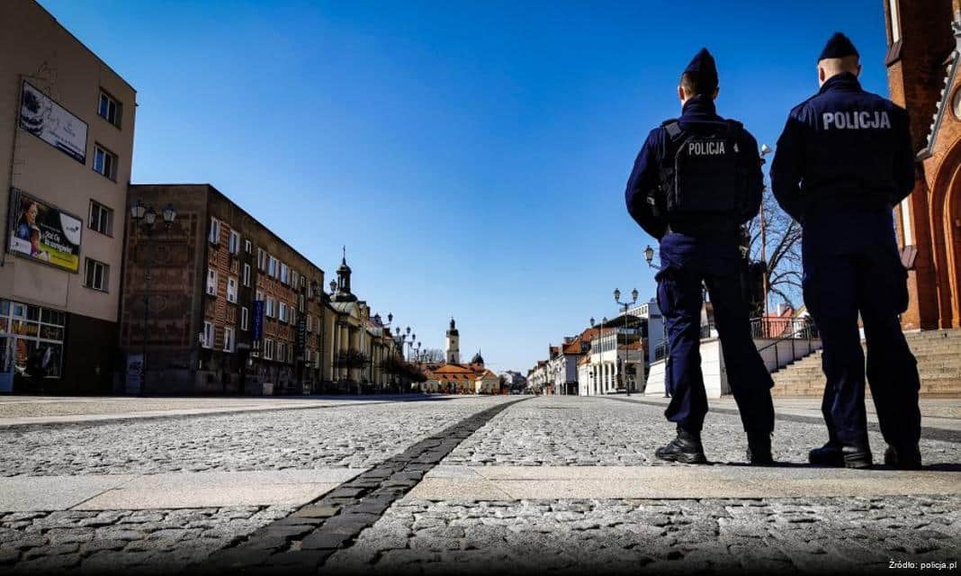 Policjanci Promują Bezpieczeństwo wśród Seniorów w Nowym Dworze Mazowieckim